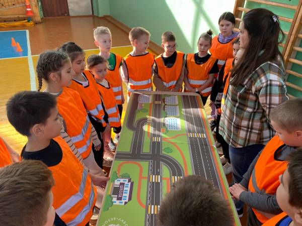 Профилактика ДТП среди школьников в Рославле Профилактика ДТП среди школьников в Рославле