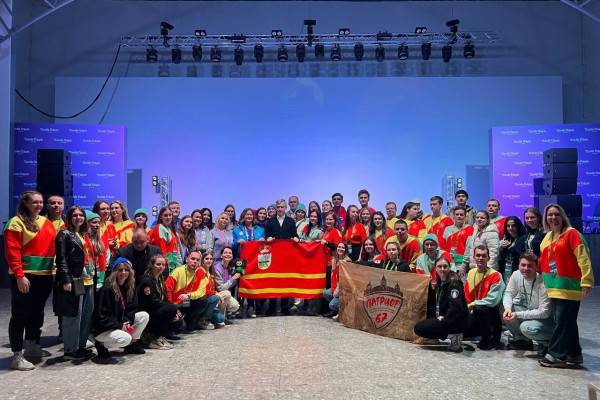 Василий Анохин говорит, что молодежь Смоленщины активно участвует в развитии своего региона Василий Анохин говорит, что молодежь Смоленщины активно участвует в развитии своего региона