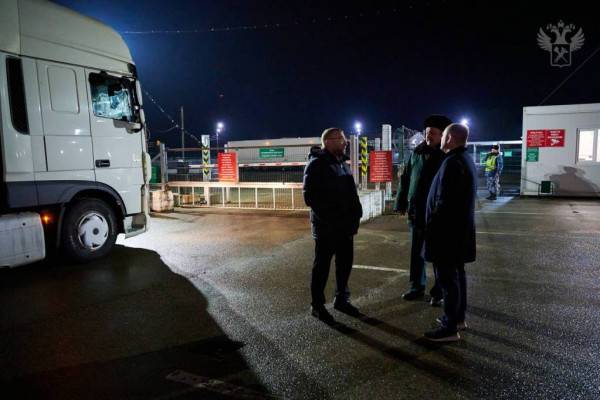 Проверка работы мобильных групп таможенников и улучшение процессов оформления документов