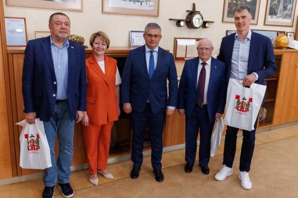 В Смоленске прошел региональный чемпионат по баскетболу