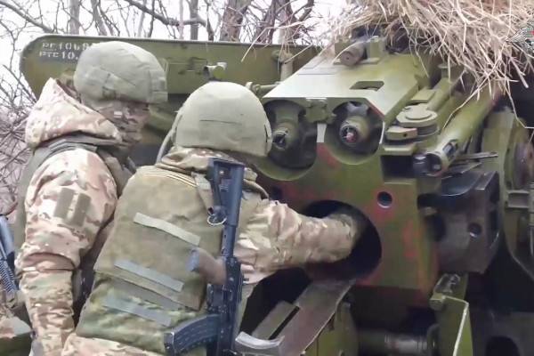 Кадры боевой работы российской артиллерии в зоне СВО