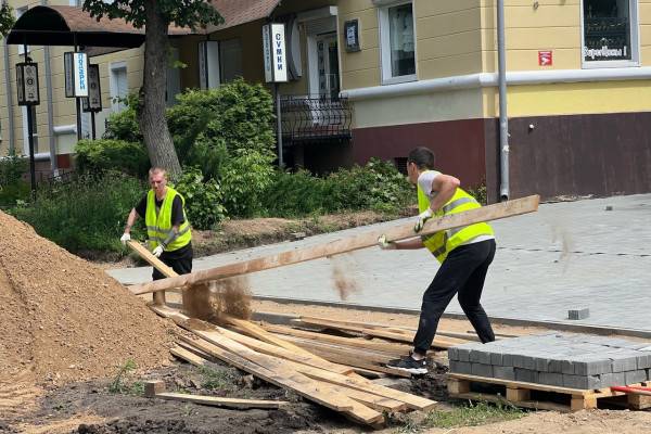 На улице Октябрьской революции в Смоленске не будет велодорожки на центральной аллее