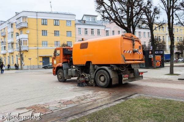 Смоленск готовится встретить 9 Мая в чистоте  и порядке