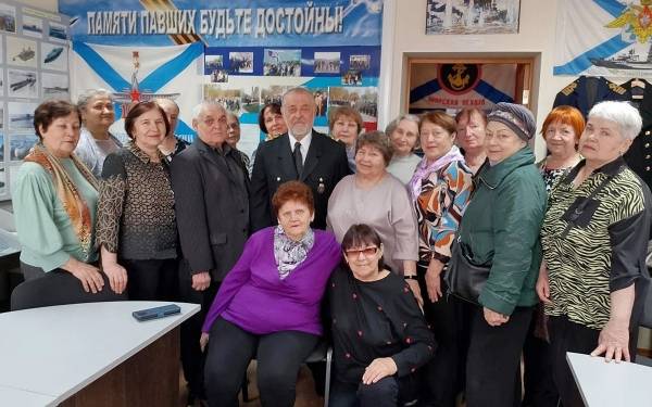 Морские горизонты в центре Десногорска: встреча поколений в Клубе золотого возраста