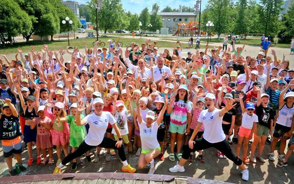 При поддержке Концерна «Росэнергоатом» в Десногорске впервые состоялась общегородская зарядка «Атомная энергия спорта»