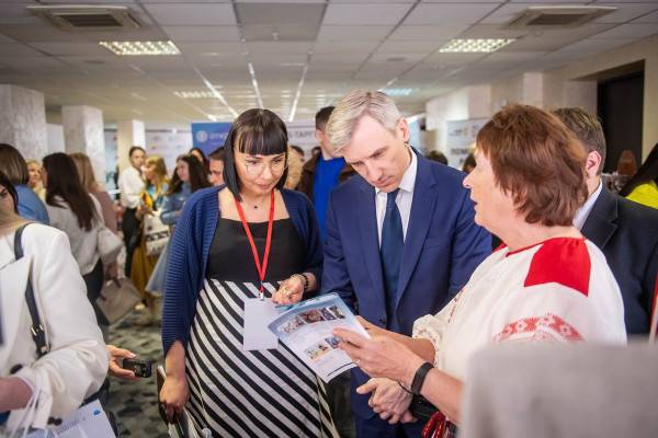 Василий Анохин принял участие в форуме «Деловая Россия» в День российского предпринимательства