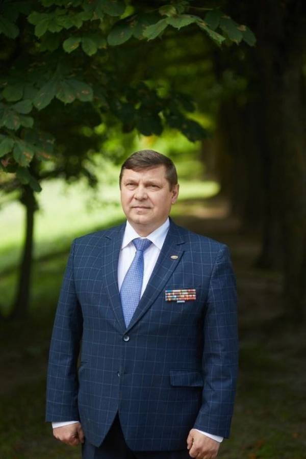 И.А. Новиков высказался о военной службе по контракту