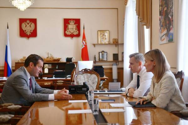 Развитие футбола в Смоленской области обсудили на встрече губернатора Василия Анохина