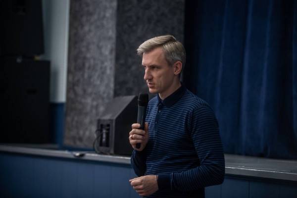 О своей рабочей неделе Василий Анохин рассказал, пересказывая основные события, которые произошли.