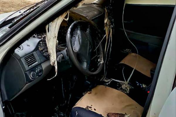 Пожар в автомобиле Lada Priora в Смоленске