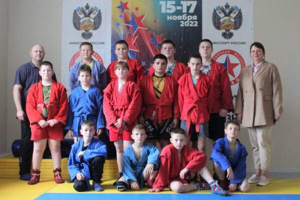 Ремонт спортивного зала в Кардымовской ДЮСШ завершен Ремонт спортивного зала в Кардымовской ДЮСШ завершен