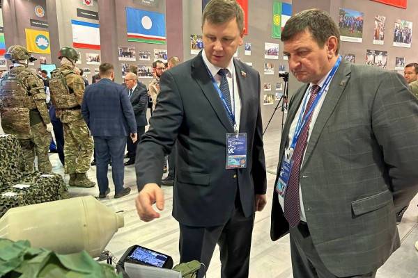 Смоленский сенатор: «Единая Россия» продолжит поддерживать участников СВО Смоленский сенатор: «Единая Россия» продолжит поддерживать участников СВО