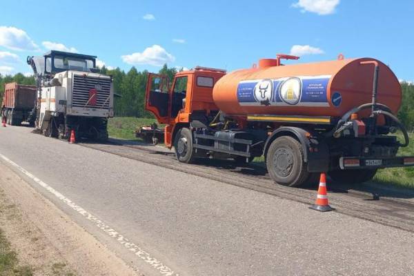 В Смоленской области начался ремонт дороги, соединяющей Починковский и Монастырщенский районы