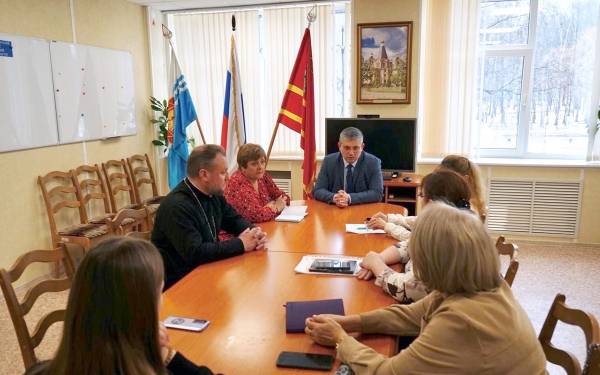 С заботой о семьях защитников России