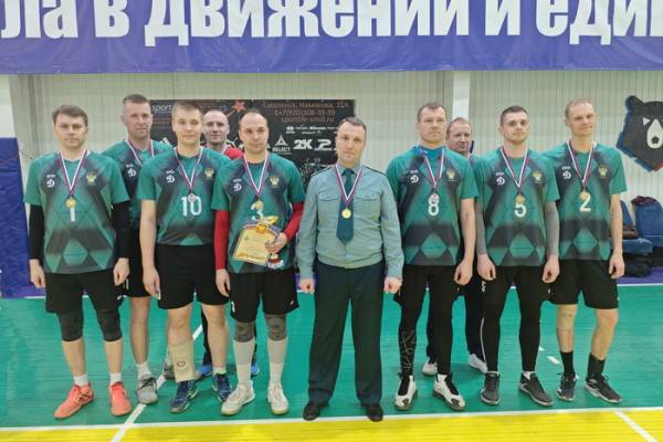 Таможенники Смоленска - чемпионы турнира по волейболу Таможенники Смоленска - чемпионы турнира по волейболу