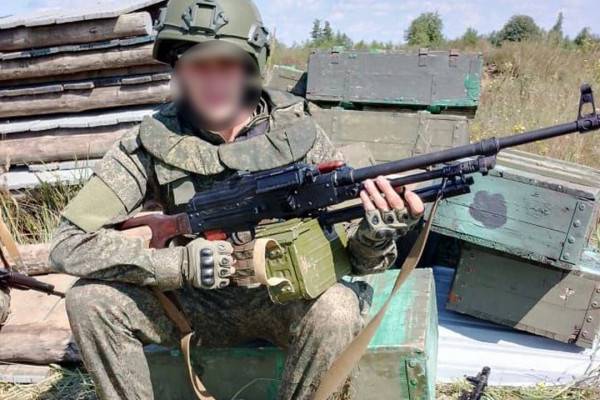 Служащий из Кардымова рассказал о преимуществах военной службы по контракту