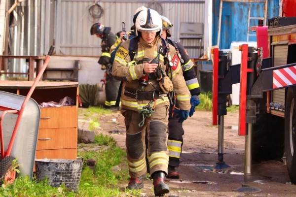 Поздравление пожарных в День пожарной охраны