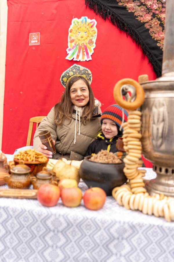 Масленица в парке: народные гуляния с культурной программой и ярмаркой Масленица в парке: народные гуляния с культурной программой и ярмаркой