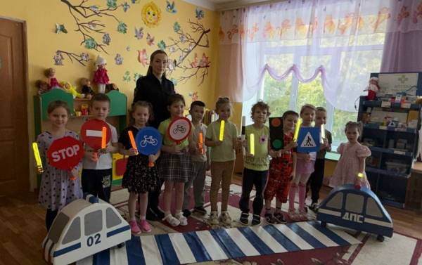 «Засветись» - акцию под таким названием провели сотрудники Госавтоинспекции МО МВД России «Рославльский»