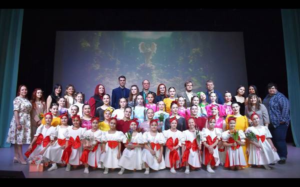 Праздничный концерт 'Всё о любви' в марте