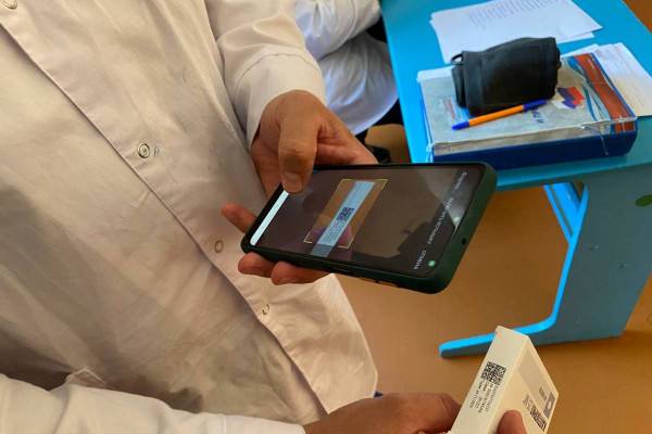 Сергей Неверов: В Сафоновском районе запустили пилотный проект по продаже лекарств через ФАПы