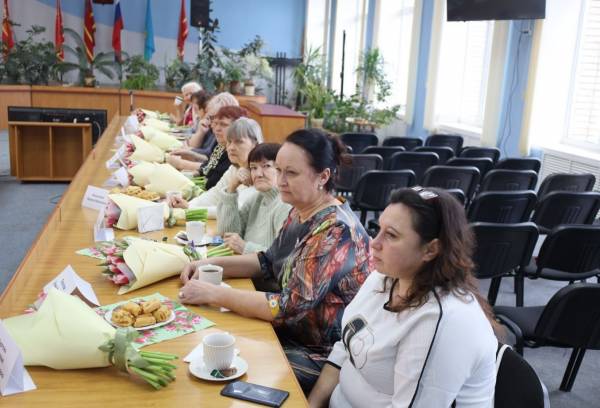 В Рославле поздравили с 8 марта матерей бойцов СВО
