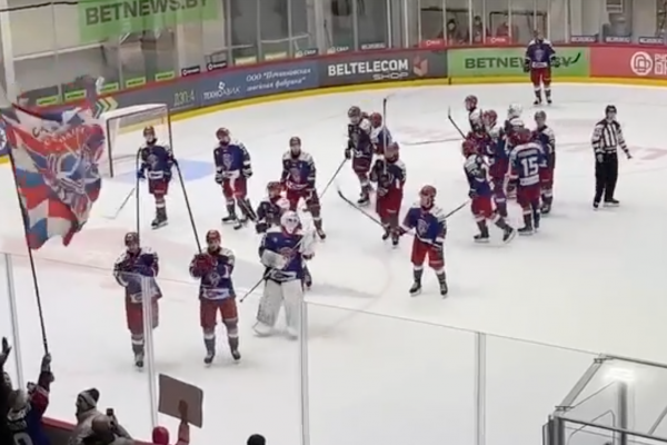 Победа хоккейной команды 