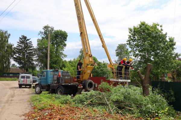 Помощь многодетной семье 25 июня 2025 года | Управление по делам ГО и ЧС Рославльского округа