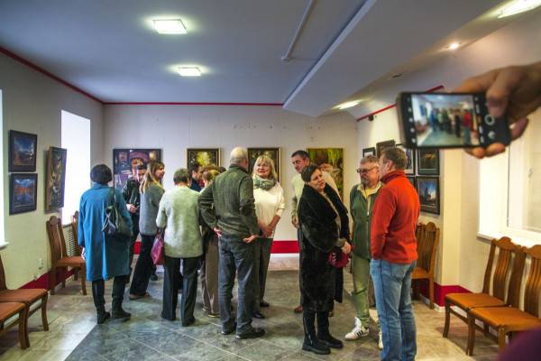 Романтика и философия в фойе Дома культуры профсоюзов