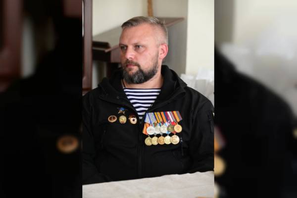 Гвардии старший лейтенант Иван Карташев возглавил отдел по спорту администрации Рославльского района Гвардии старший лейтенант Иван Карташев возглавил отдел по спорту администрации Рославльского района