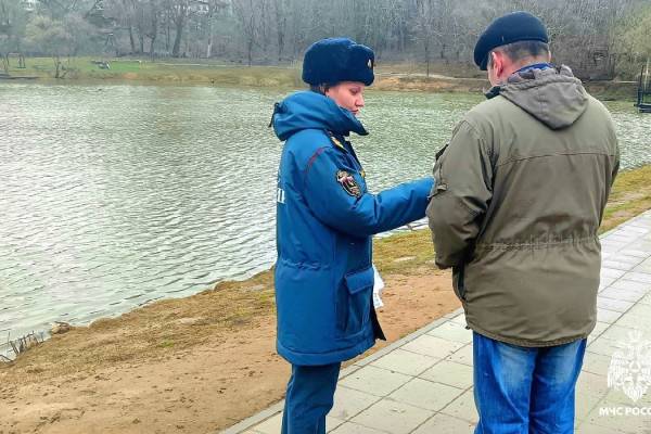 МЧС продолжает проводить профилактические мероприятия среди населения Смоленска