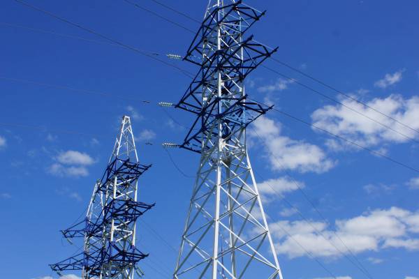 Смоленскэнерго в 2023 году проведёт ремонт линий 110 кВ в разных районах области