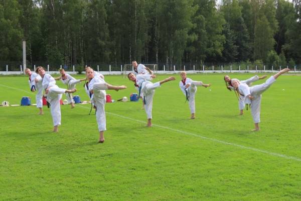 В Смоленской области «Единая Россия» широко отпраздновала День физкультурника