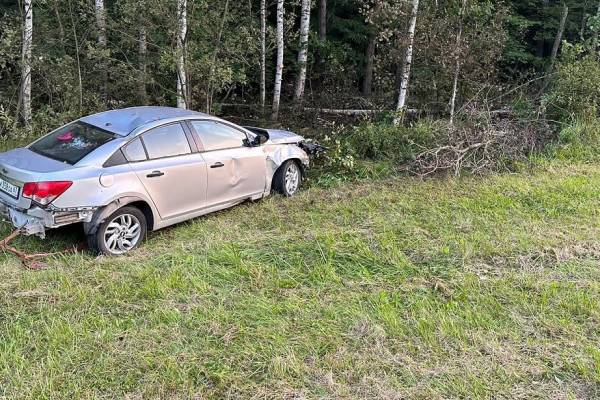 В Смоленской области в результате ДТП пострадал 30-летний водитель Chevrolet Cruze