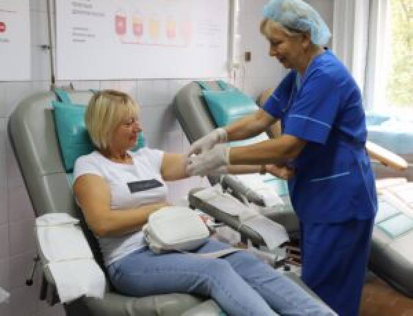 Смоленская АЭС: более сотни жителей Десногорска стали участниками Дня донора, сдав порядка 55 литров крови в рамках Всероссийской акции Смоленская АЭС: более сотни жителей Десногорска стали участниками Дня донора, сдав порядка 55 литров крови в рамках Всероссийской акции