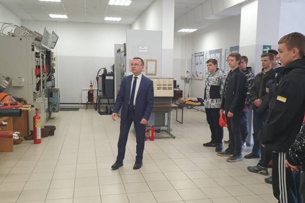 Более тысячи учащихся побывали на Днях открытых дверей в Смоленскэнерго