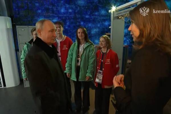 Владимир Путин посетил выставку «Россия» на ВДНХ