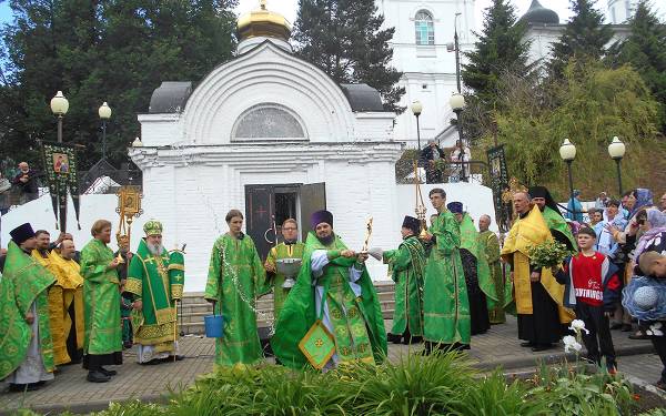 Да хранит Вязьму Святая Троица!