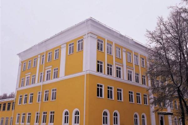 На фракции «Единой России» в облдуме обсудили реализацию программы капремонта школ Смоленской области