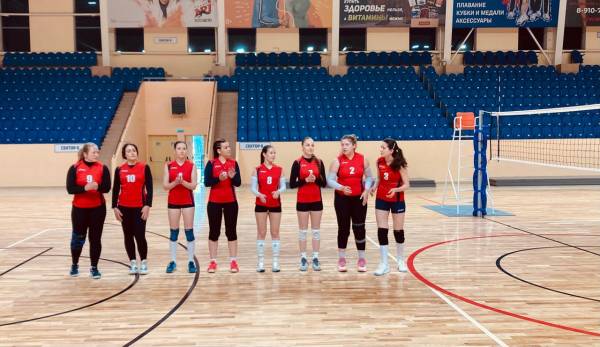 Команда Рославля победила в отборочных соревнованиях по волейболу
