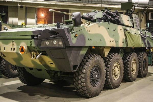 Польша поставит Украине 200 бронетранспортеров Rosomak