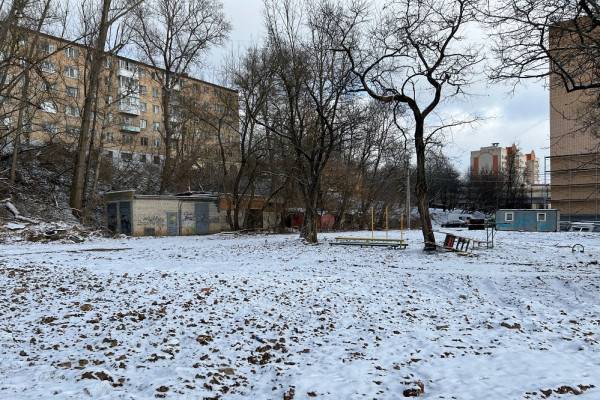 Мэр Смоленска поручил привести в порядок территорию возле ДК Железнодорожников