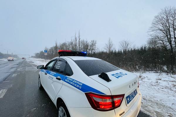 Смоленских автомобилистов призывают отказаться от поездок на личном транспорте