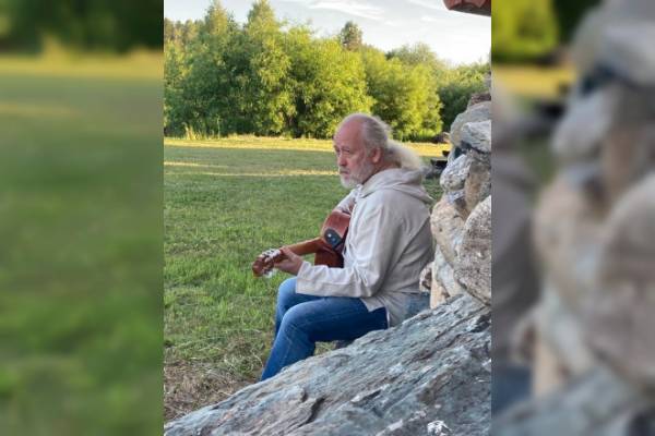 Свитер воспоминаний и любви