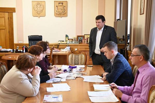В Смоленской области готовятся к проведению ежегодной благотворительной акции «От сердца к сердцу» В Смоленской области готовятся к проведению ежегодной благотворительной акции «От сердца к сердцу»