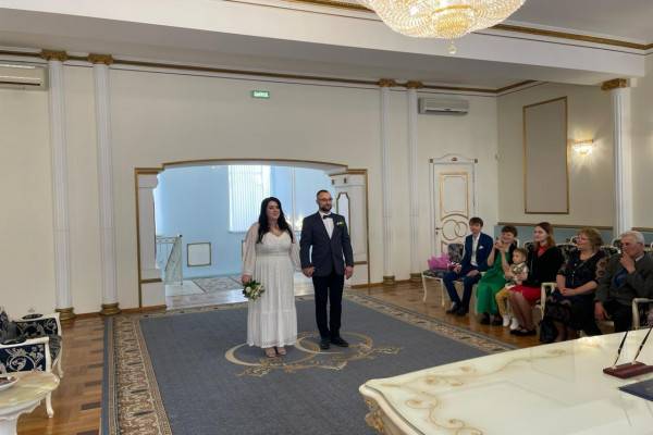 Юбилейная пятисотая пара новобрачных в Смоленске