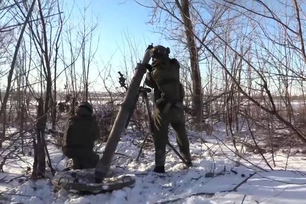 Кадры боевой работы российских миномётчиков в зоне СВО