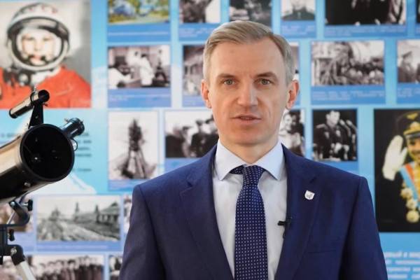 Поздравление губернатора Смоленской области с Днем космонавтики