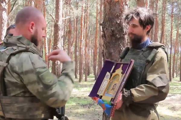 Кадры проведения молебна-благословения военнослужащих в зоне СВО