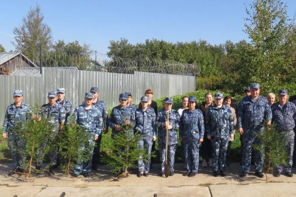 Сотрудники смоленского УФСИН приняли участие во всероссийской акции «Зеленая Россия»